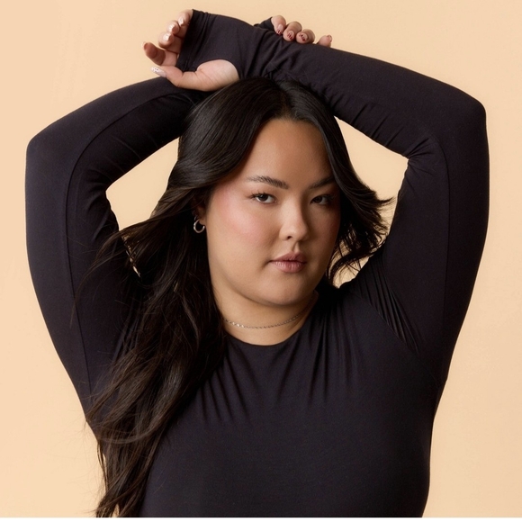 New Blogilates Women's Twisty Long Sleeve Top Royal Black 1X (14-16) - Picture 7 of 9